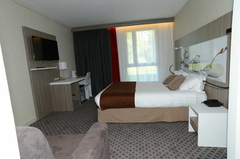 Clos St Eloi, The Originals Relais Thiers Esterno foto
